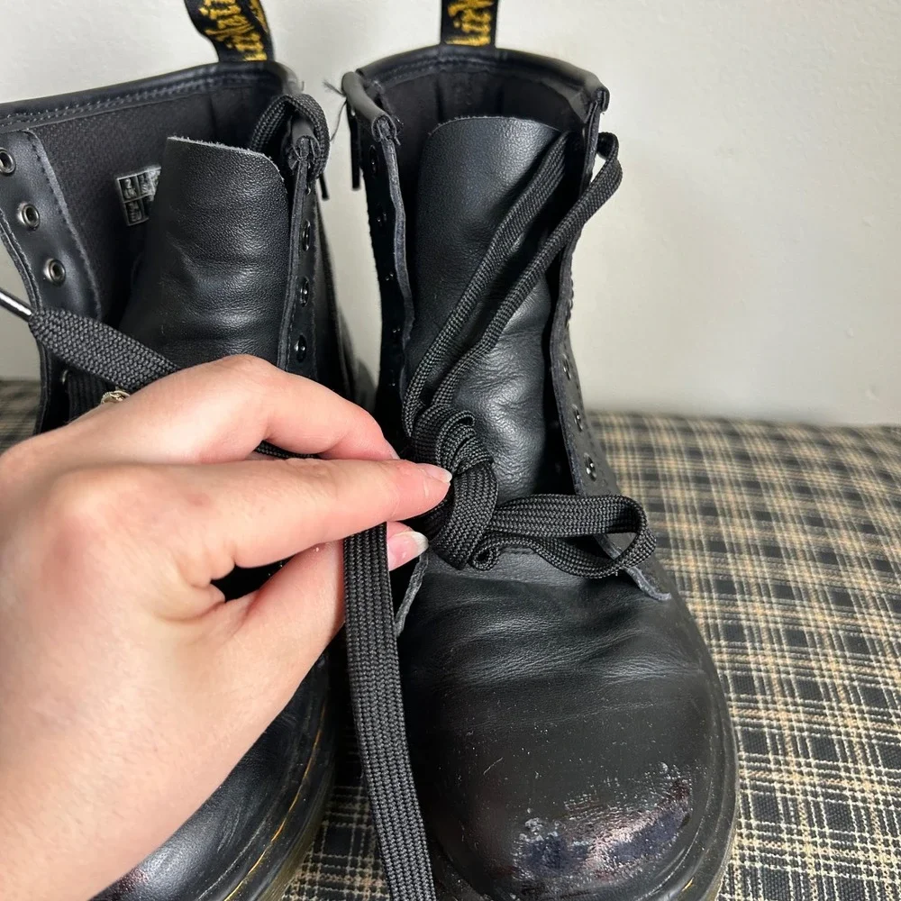 GUC Dr. Martens Delaney Lace Up Side‎ Zip Boots Size 3 Black Leather Scuffed